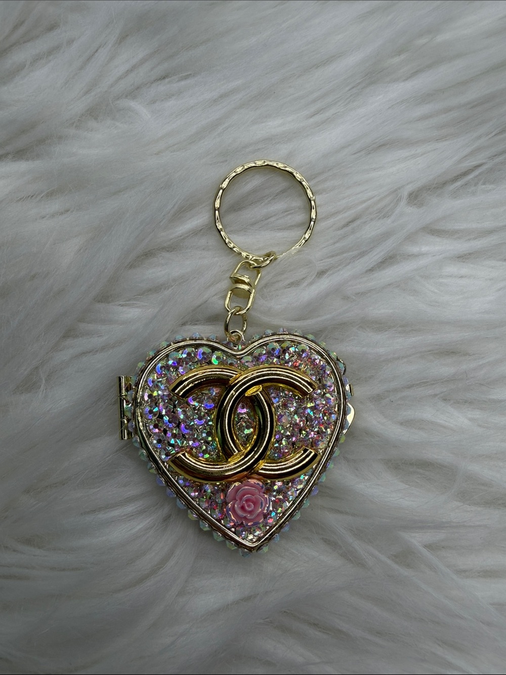 Heart-Shaped Blinged with cristal ringstones crystals with Gold Channel Logo